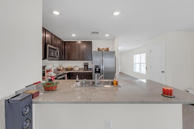 Building Photo - 36628 Spanish Rose Dr