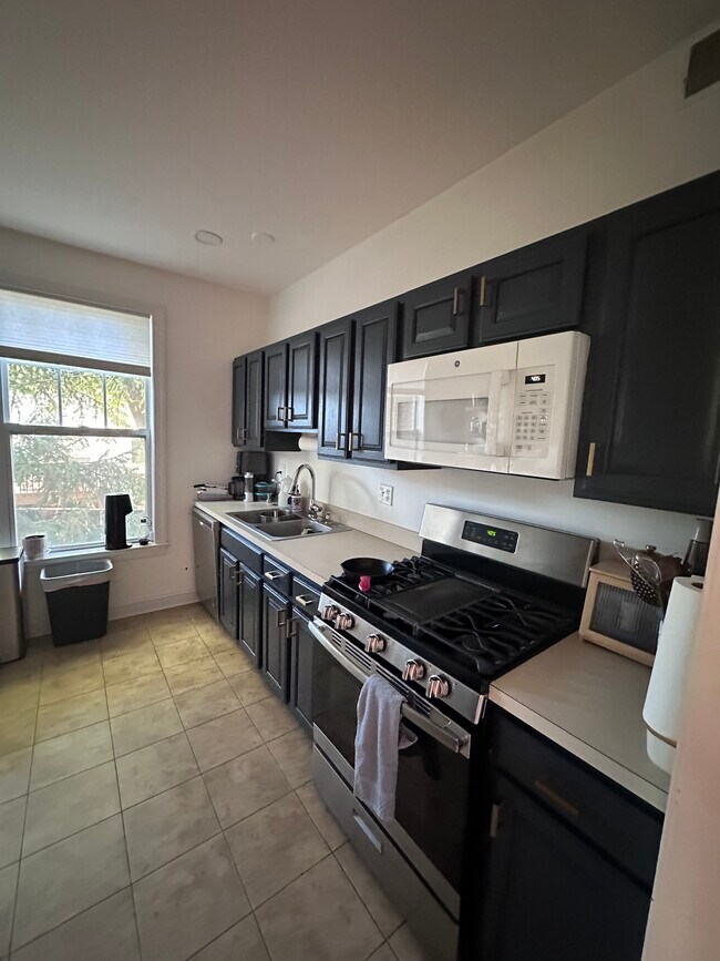 Foto del edificio - 114 Central Ave