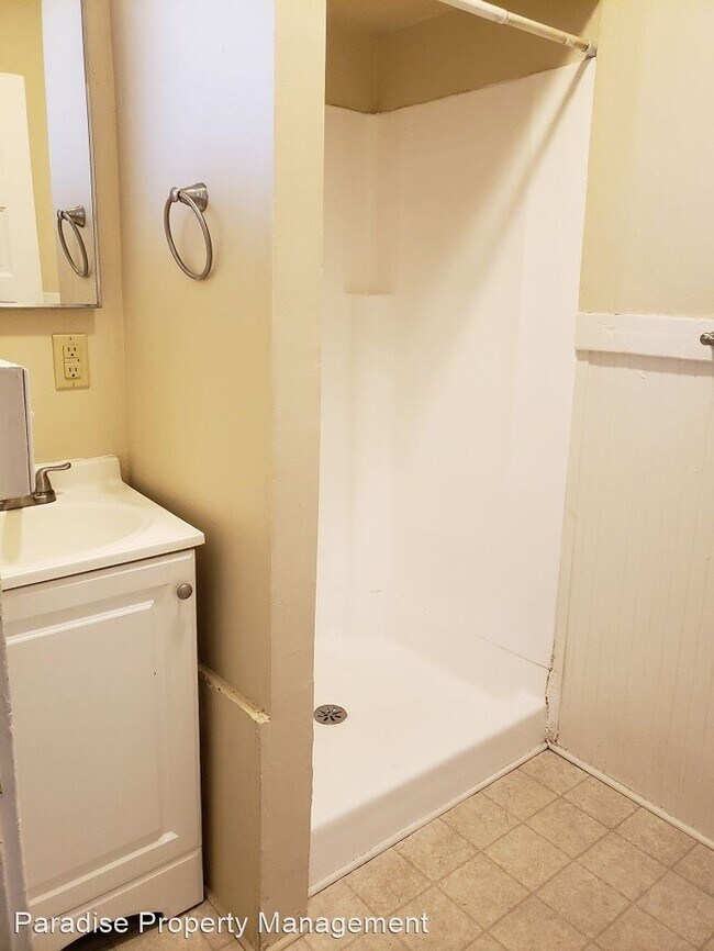 Building Photo - 1 br, 1 bath House - 116 S. 7th St.