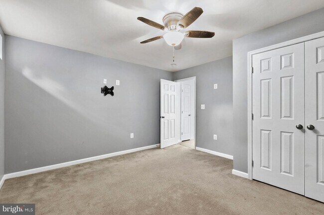 bedroom 2 - 1560 Byron Ct