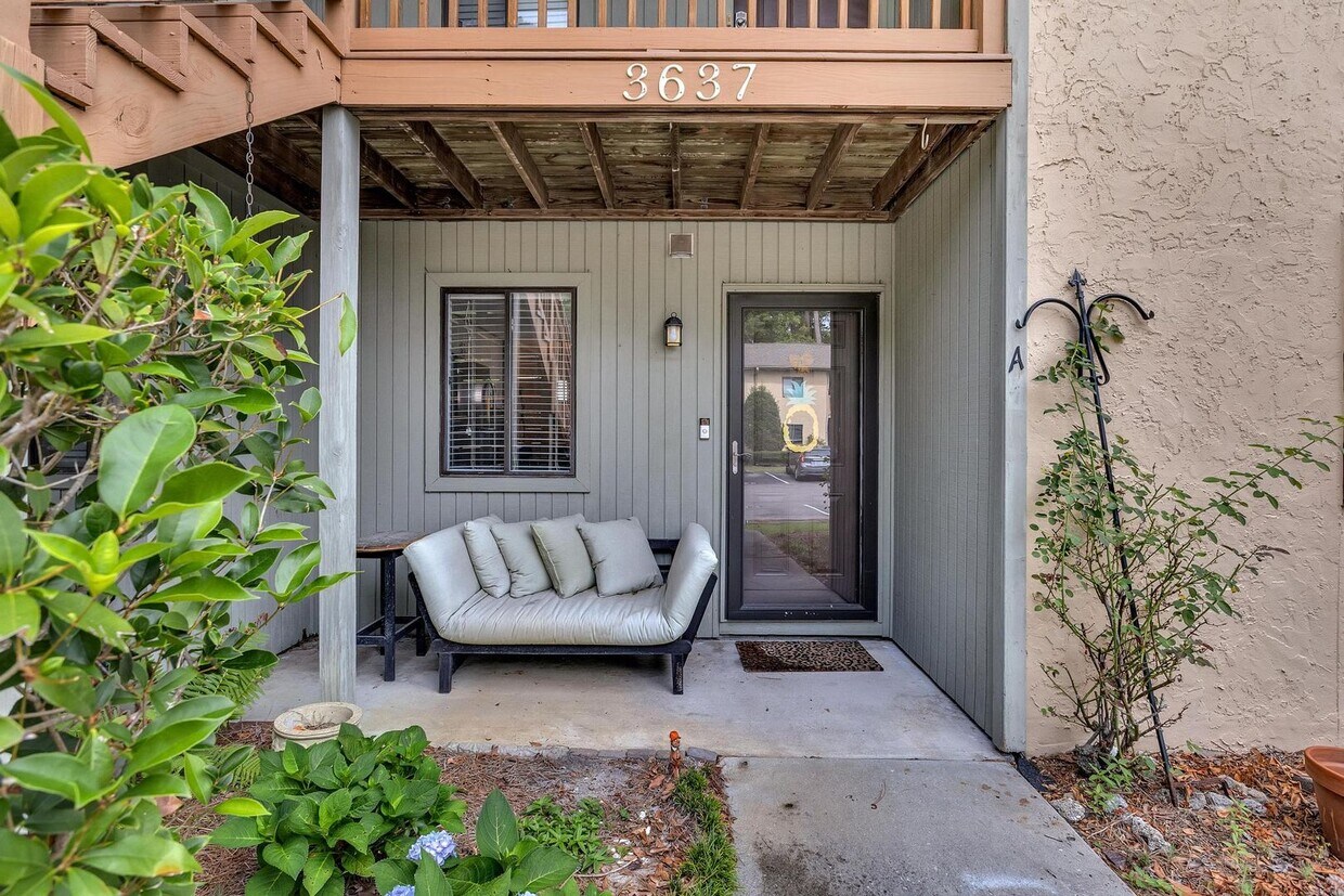 Foto principal - 3637 St Johns Ct