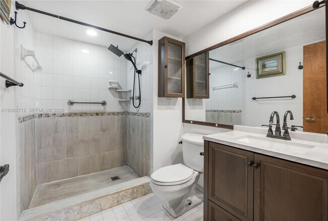 Foto del edificio - 711 S Hollybrook Dr