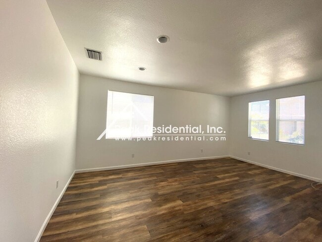 Building Photo - 4 br, 3 bath House - 7964 Golden Ring Wy
