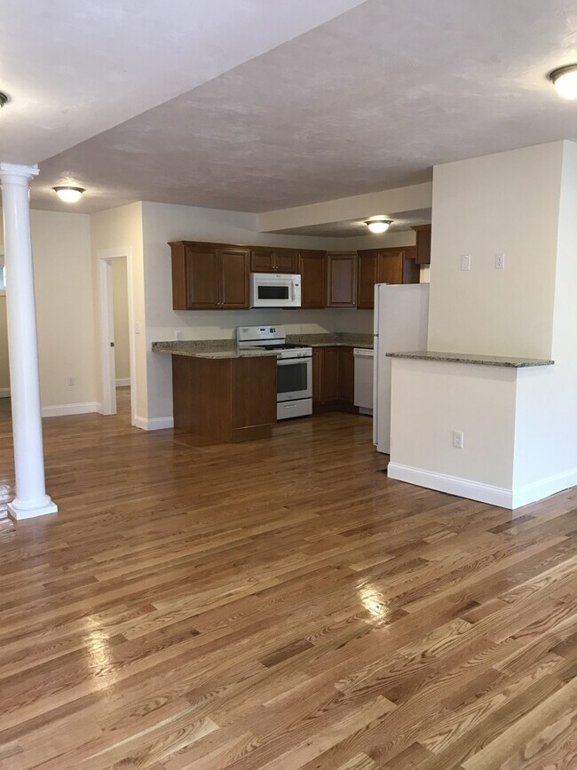 Foto del edificio - 18 Rockdale Avenue