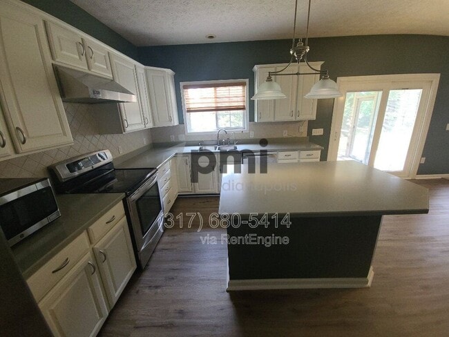 Foto del edificio - 11809 Ledgerock Ct