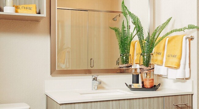 Foto del edificio - Mellow 2 BR W/ Some Great Amenities