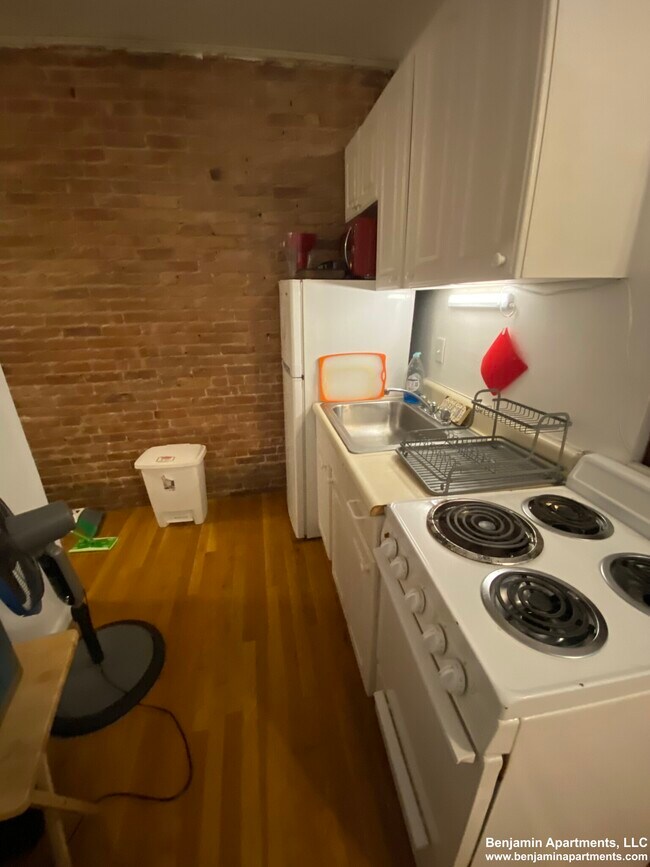 Foto del edificio - 28 S Huntington Ave