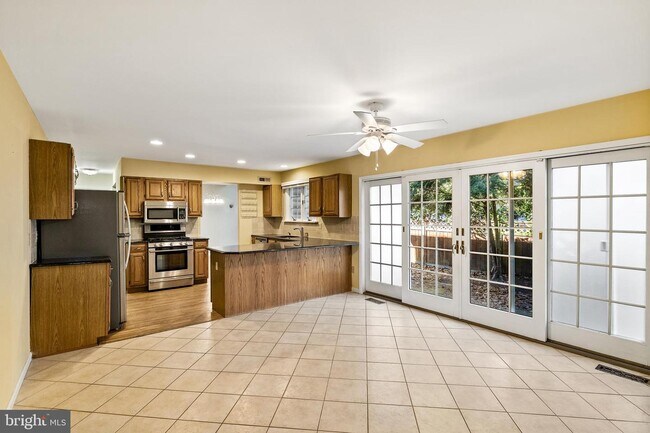Building Photo - 219 Briarwood Trail