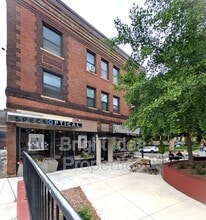 Building Photo - 2202 Hennepin Ave S