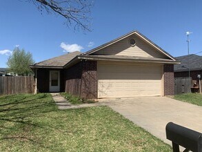 Building Photo - 393 Gavins Way