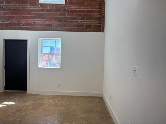 Foto del edificio - One bedroom loft in Midtown OKC!