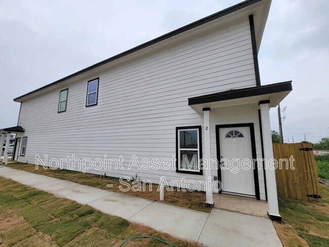 Foto del edificio - 8735 Key Windy Way