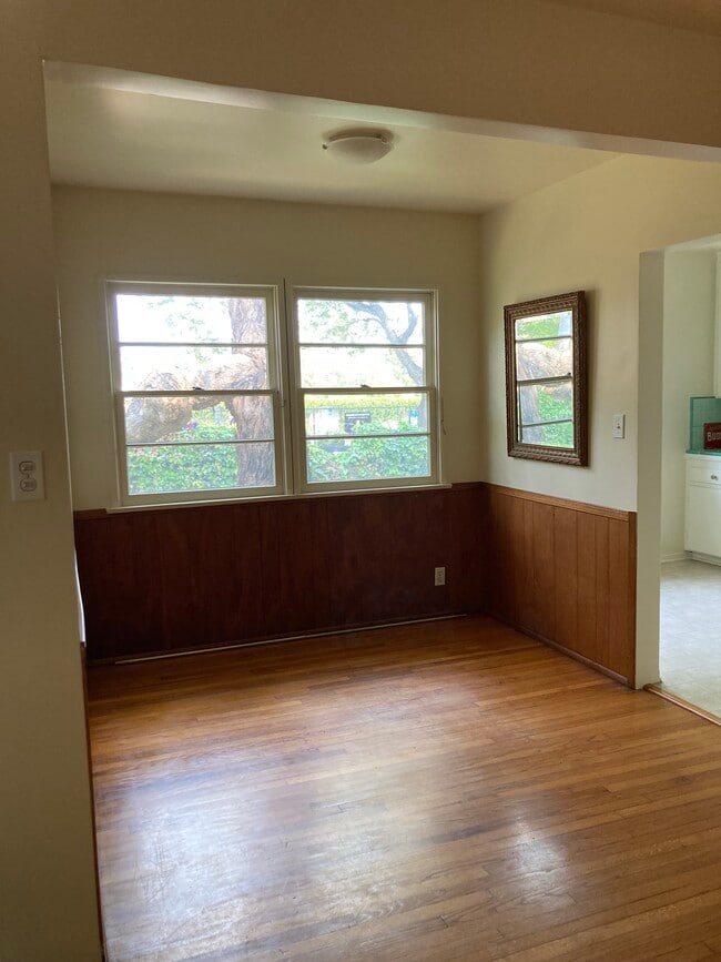 Building Photo - 805 Coeur D Alene Ave