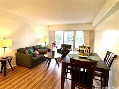 Building Photo - 303 Liliuokalani Avenue Unit 301