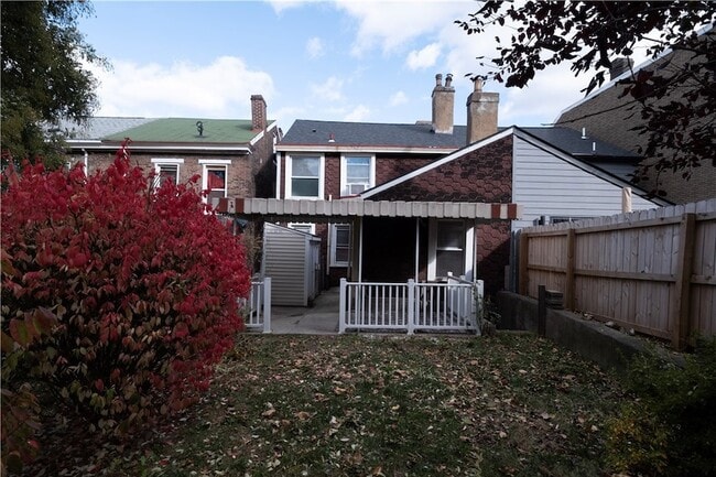 Photo - 274 38th St House