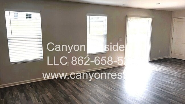 Foto del edificio - Charming ingle family house!3bedrooms, 3ba...