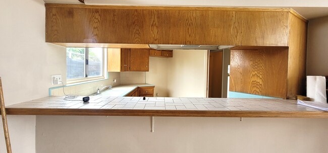Building Photo - 218 W Carson St