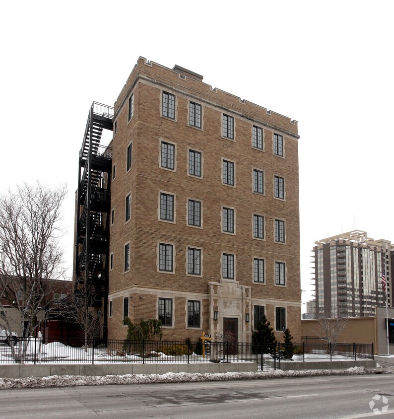 The Shelton Apartments Indianapolis, IN