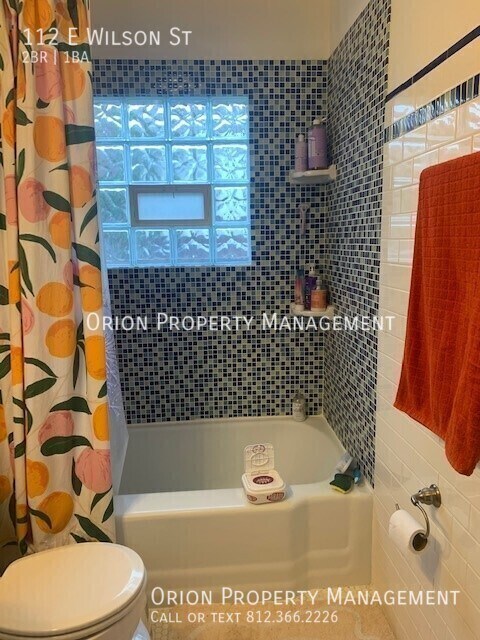 Foto del edificio - 112 E Wilson St