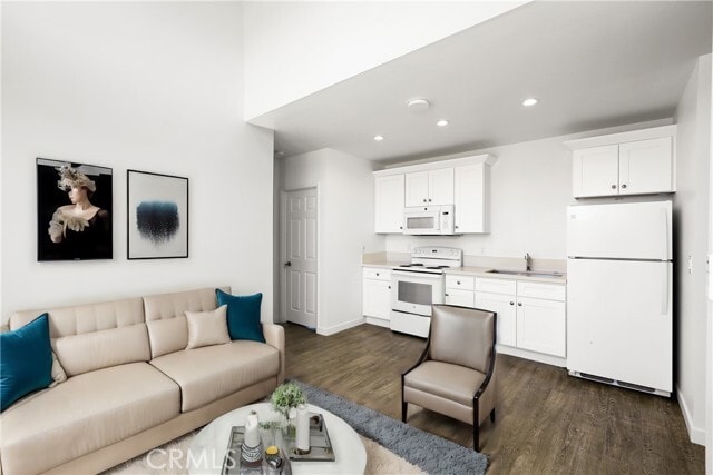 Foto del edificio - 572 N Cambridge St