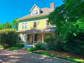 Building Photo - 209 Bacon St