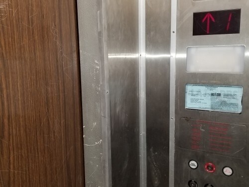 Building Photo - 6039 Whitsett Ave