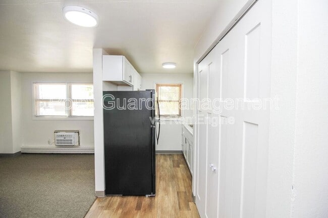 Building Photo - 3309 S Jefferson Ave