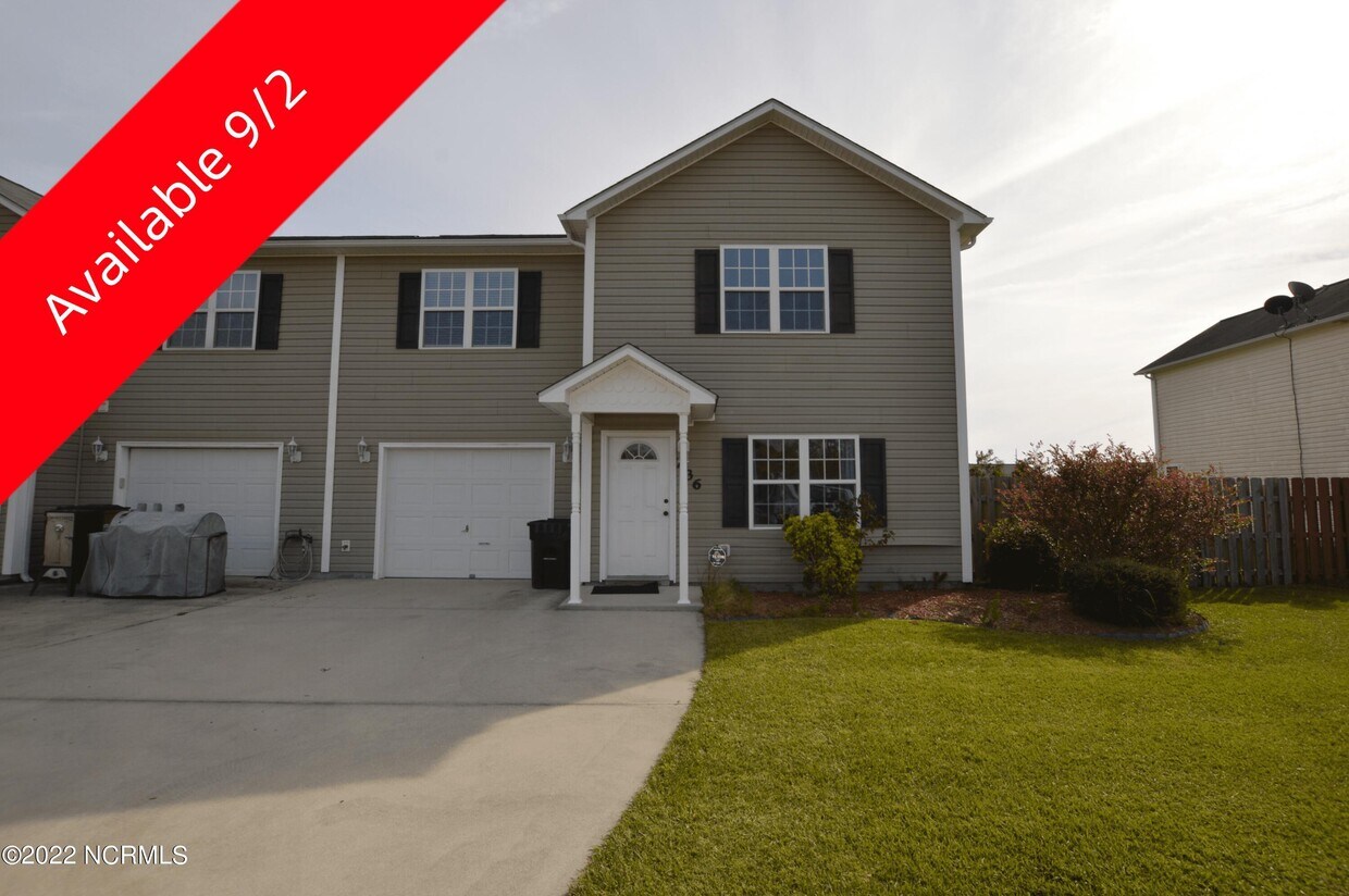 236 Smallwood Rd, Hubert, NC 28539 Townhome Rentals in Hubert NC