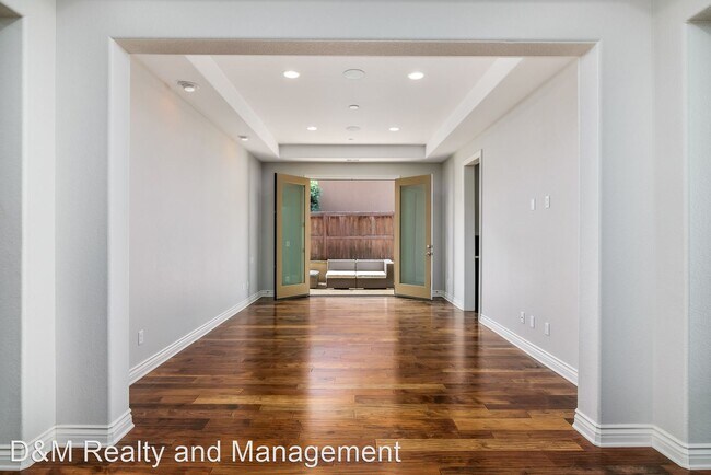 Building Photo - 4 br, 3.5 bath House - 1074 Vanessa Way