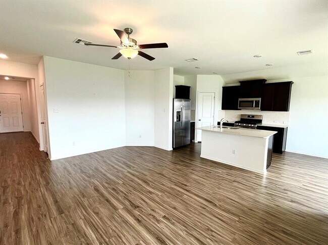 Foto del edificio - 112 Wolseley Dr