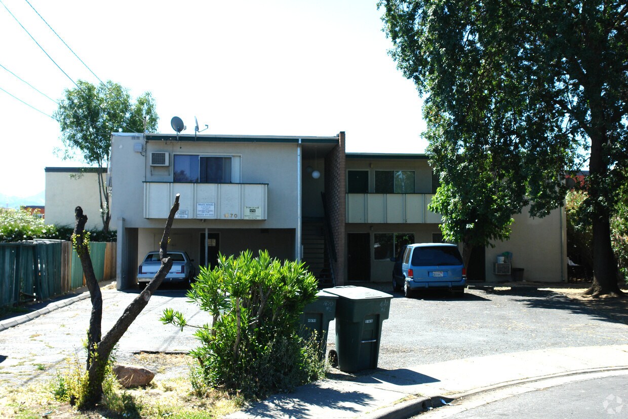 Primary Photo - 1670 Haller