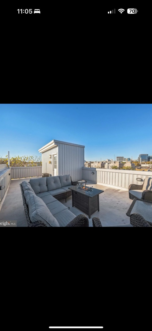 Building Photo - New construction with ALL the amenities