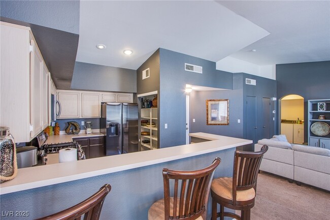 Building Photo - 4811 Black Bear Rd