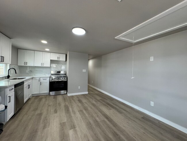 Foto del edificio - 3919 Elysian St