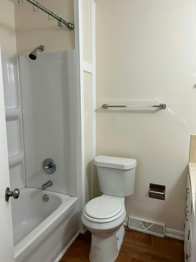 Foto del edificio - 901 Centennial Drive, Unit 901