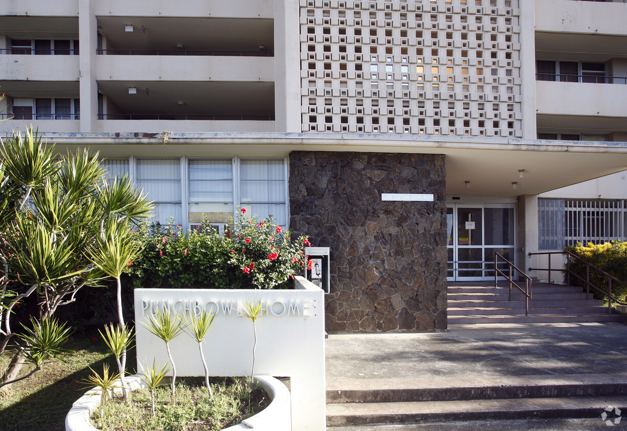 Foto del edificio - Punchbowl Homes