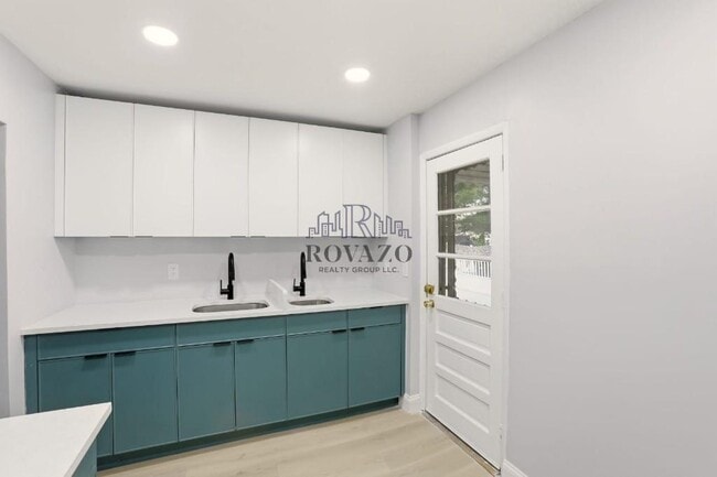 Building Photo - 58 Melrose Terrace