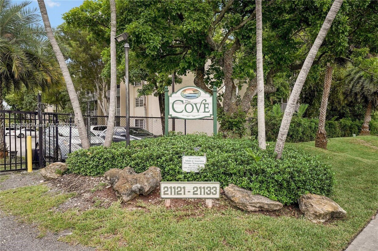 Foto principal - 21121 SW 85th Ave