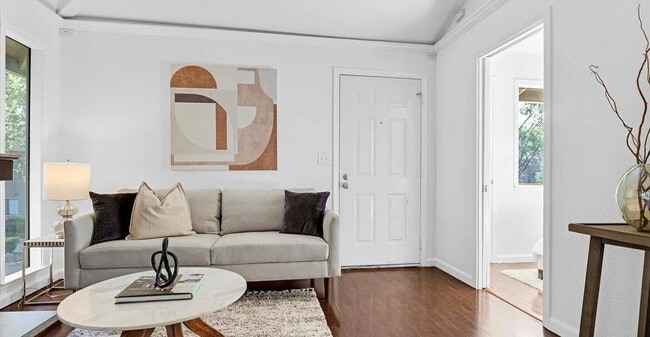 Foto del edificio - "Chic & Cozy 1-Bedroom Retreat with Modern...