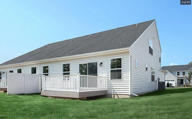 Building Photo - 79 Long Bend Dr