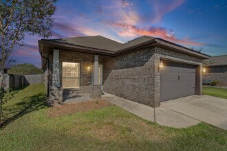Building Photo - 10421 Fionn Loop