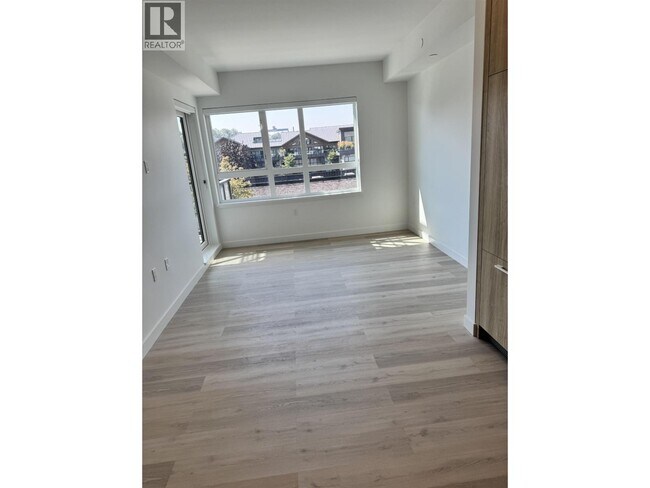 Photo du bâtiment - 1616 Lloyd Ave