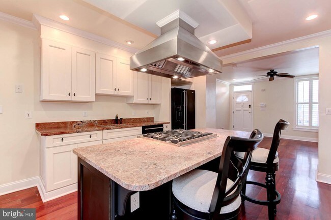 Building Photo - 236 Albemarle St