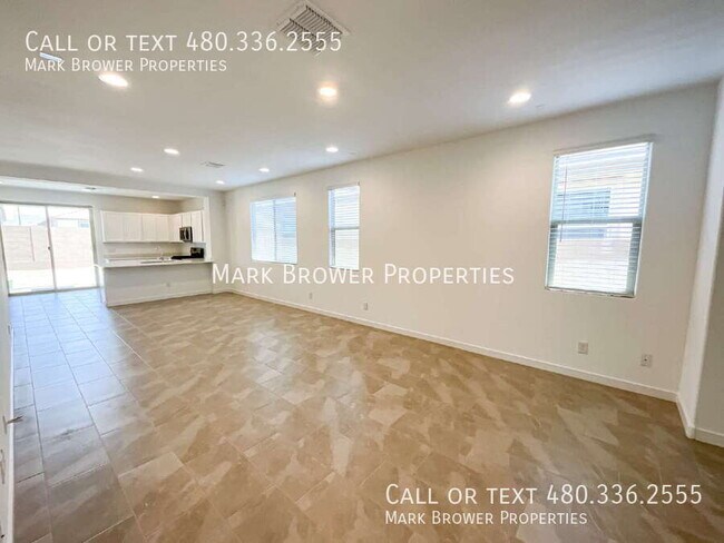 Photo - 4439 N 94th Dr House