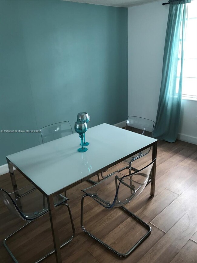 Foto del edificio - 1732 Meridian Ave