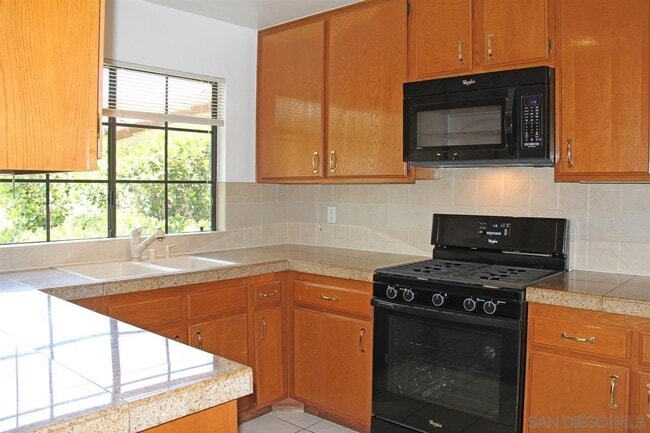 Building Photo - 7628 Palmilla Dr