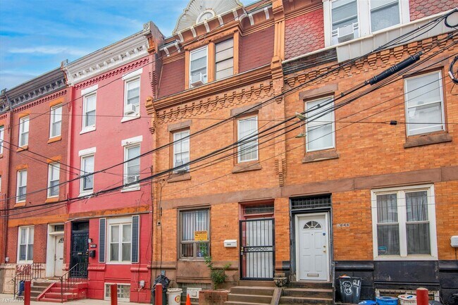 Building Photo - 4 br, 3 bath House - 1846 WILLINGTON ST Un...