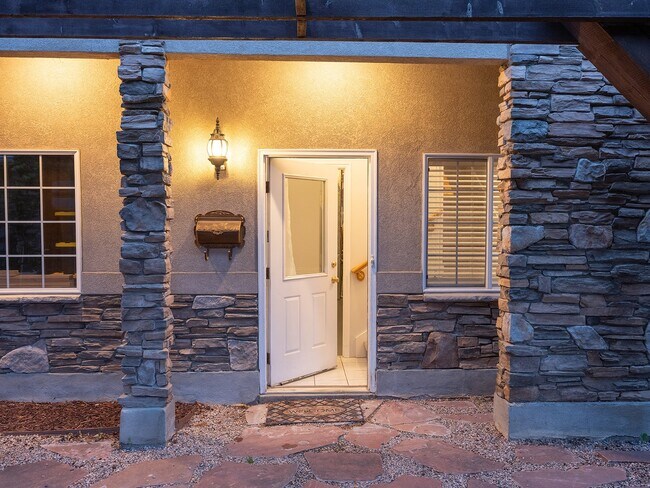 Foto del edificio - 4289 Silver Sage Cir