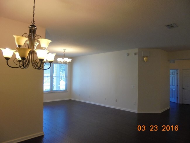Foto del edificio - 13364 Beach Blvd