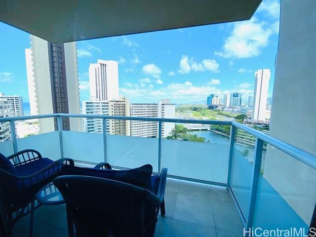 Building Photo - 1551 Ala Wai Blvd